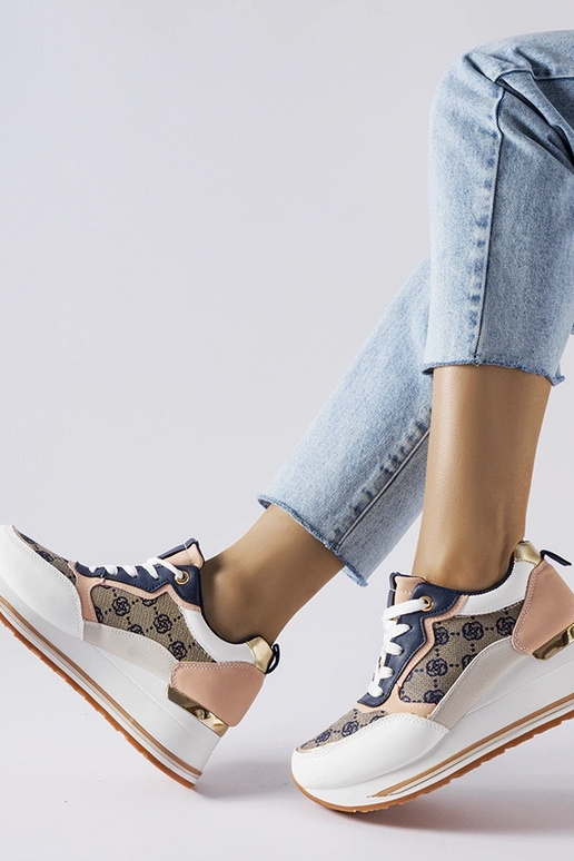 Rouxi valged ja roosad wedge tossud Rouxi valged ja roosad wedge tossud