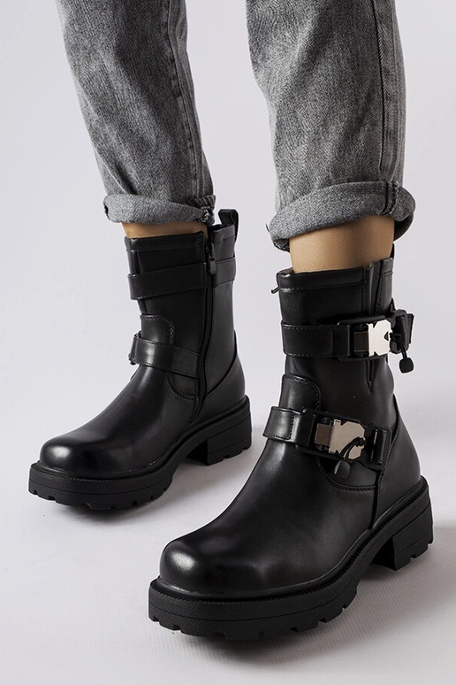 Mustad paksud Enrico saapad