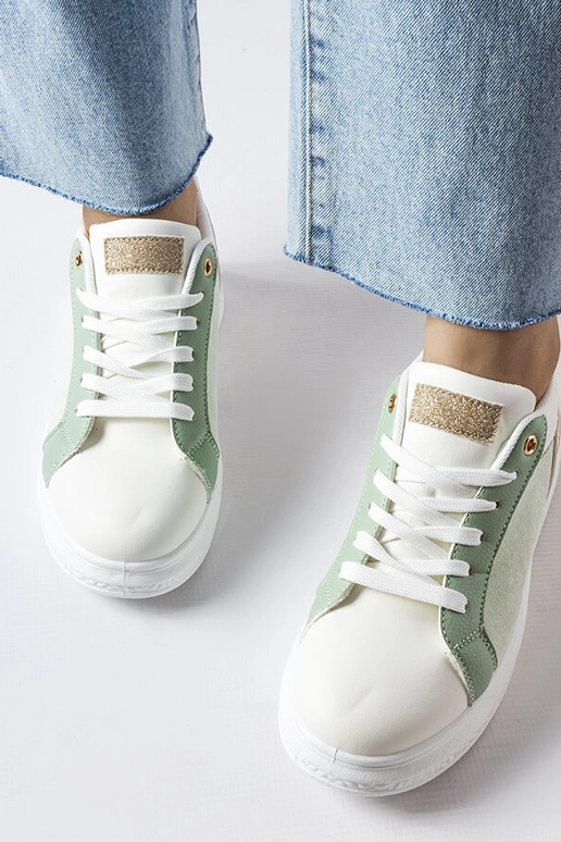 Valged ja rohelised kingad kuldse... Valged ja rohelised kingad kuldse...