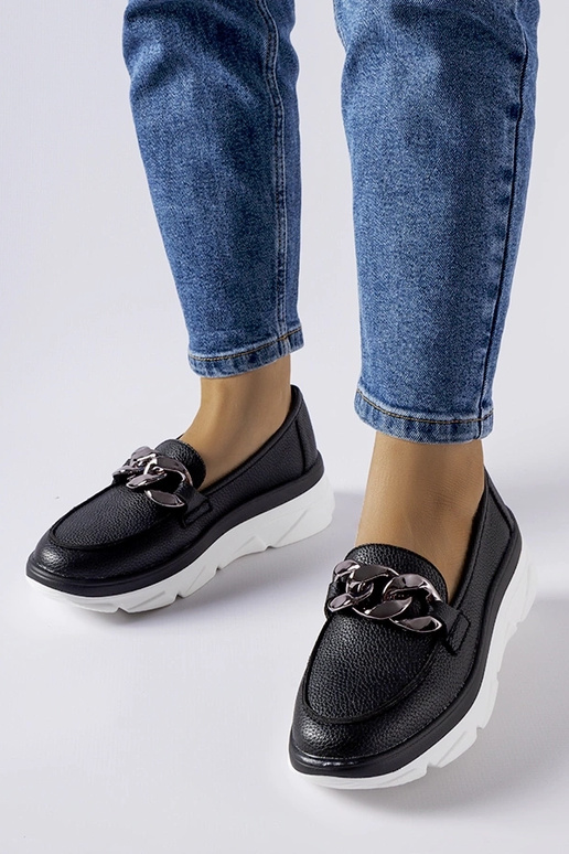 Mustad mokasiinid ahelaga, „Vinceza"