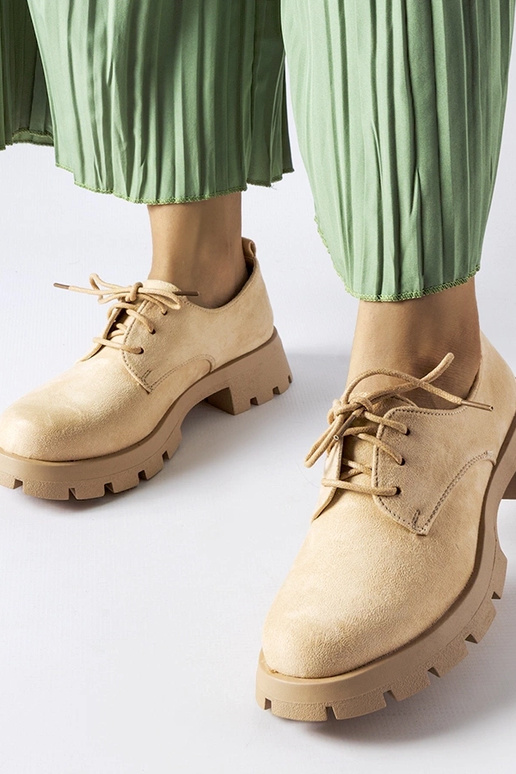 Colemani beežid poolsaapad massiivse...