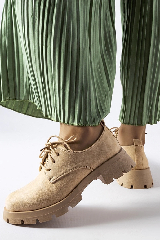 Colemani beežid poolsaapad massiivse...