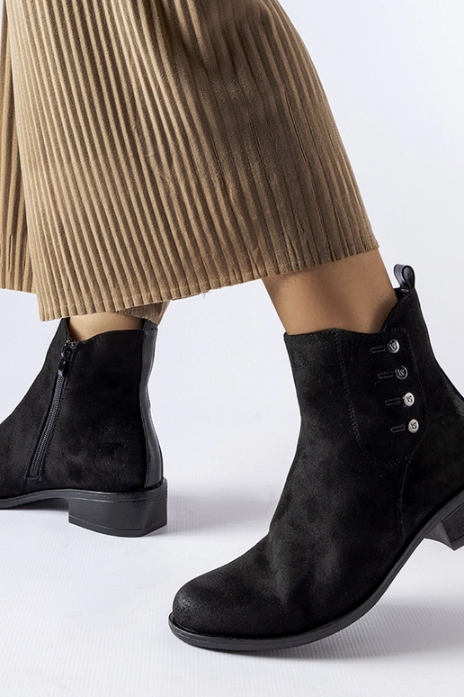 Mustad Decorah lamedad poolsaapad