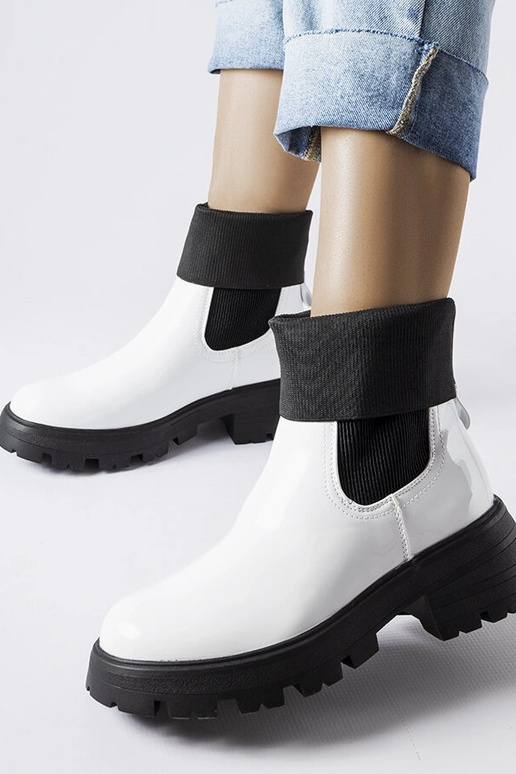 Breolungi valged libisevad töösaapad