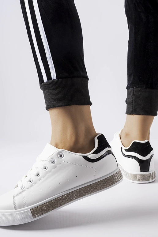 Mustad ja valged Dina tsirkoonist tossud