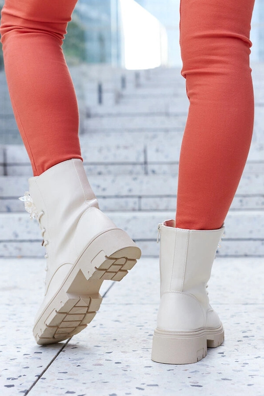 Dekoratiivsete helmestega beežid...