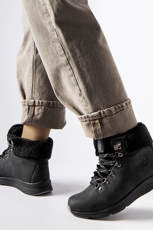 Mustad isoleeritud Big Stari saapad...