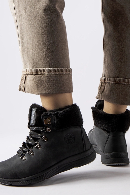 Mustad isoleeritud Big Stari saapad...