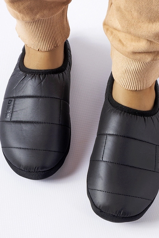 Mustad isoleeritud sussid Big Star...