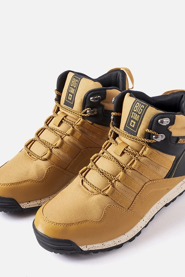 Pruunid isolatsiooniga Big... 2