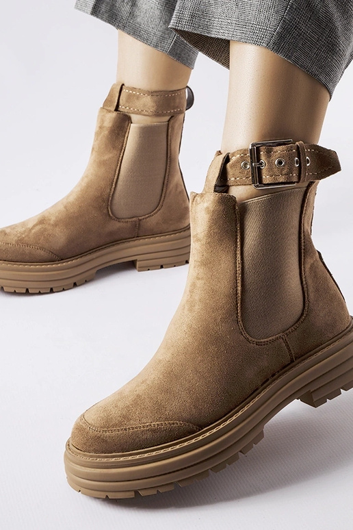 Pruunid poolsaapad dekoratiivse...