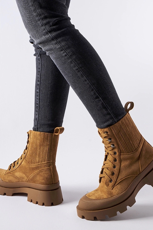 Pruunid öko-seemisnahast poolsaapad...