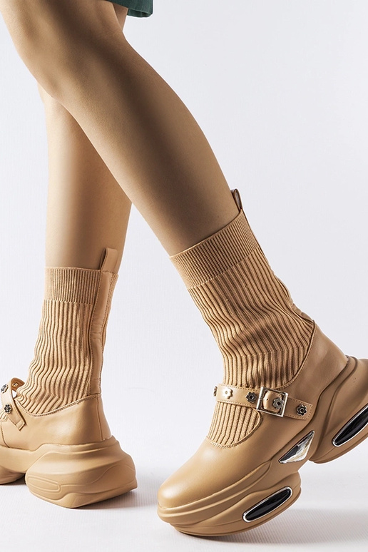 Ivana beežid sokisaapad