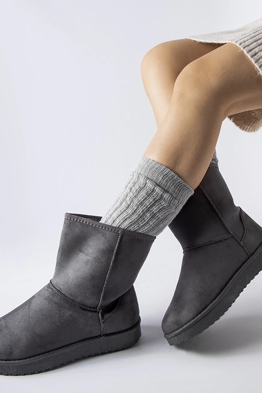 Hallid isolatsiooniga klassikalised...