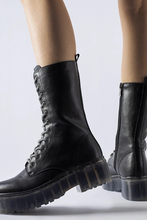 Mustad kõrge isolatsiooniga nahast...