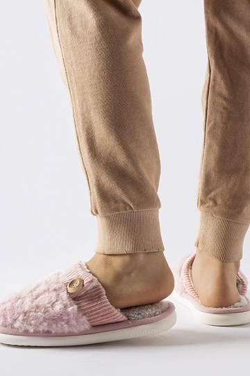 Roosad isolatsiooniga... 2