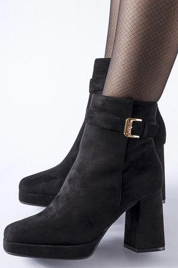 Mustad soojustusega... 2