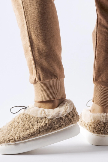 Beežid soojad kinnise... 2