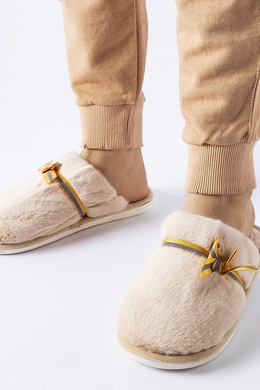 Beežid soojad sussid kaarega Antonino