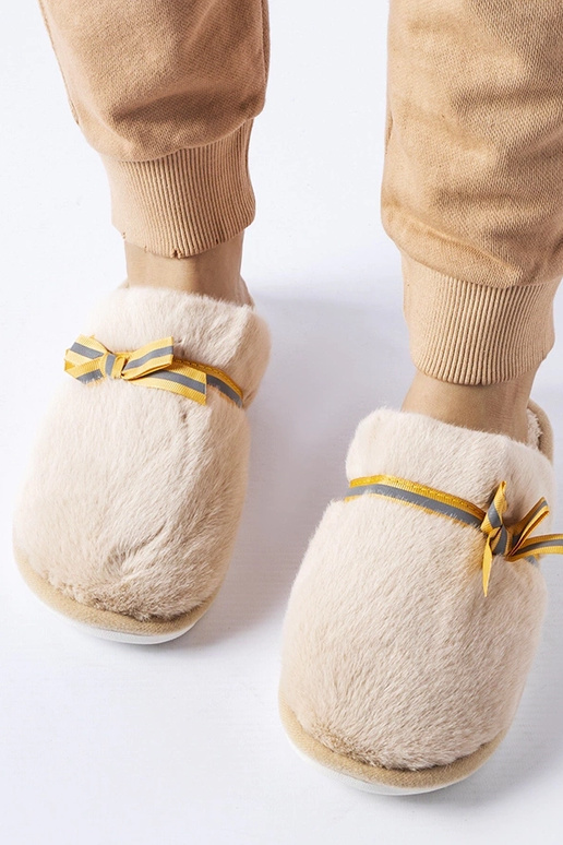 Beežid soojad sussid kaarega Antonino