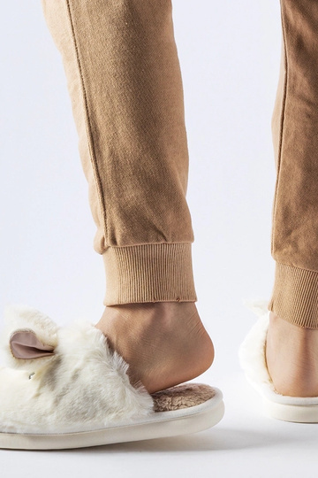 Valged soojad kõrvadega... 2