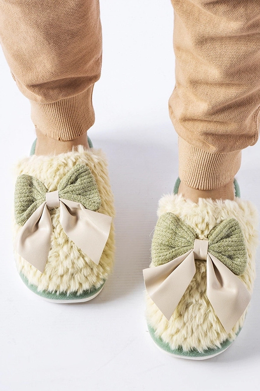 Elegantsete vibudega rohelised sussid...