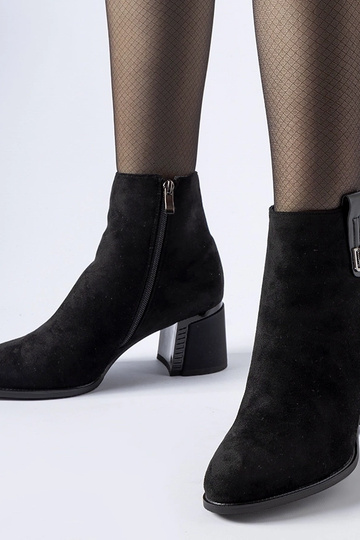 Mustad soojustatud...