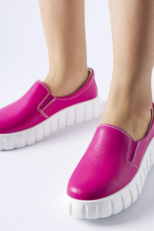 Roosad libisevad kingad Igreja