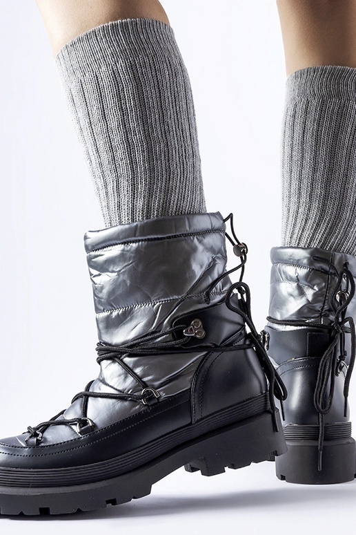 Eagleville'i mustad ja hallid...