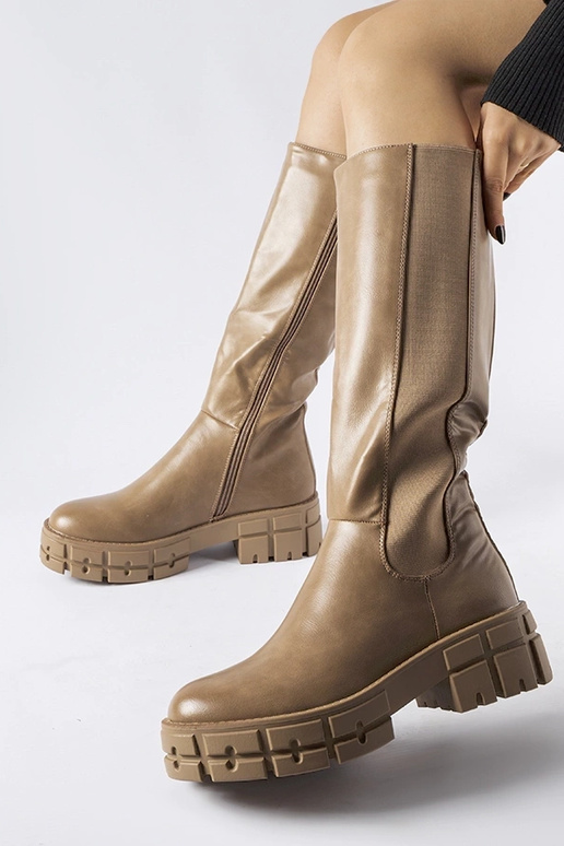 Pruunid soojustusega saapad Ceredano