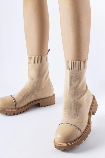 Pruunid sokisaapad...