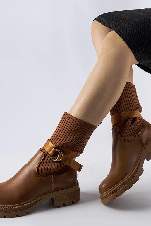 Pruunid sokid soojustusega saapad Picker