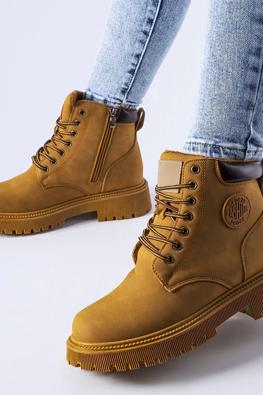 Klassikalised pruuni sooja voodriga...