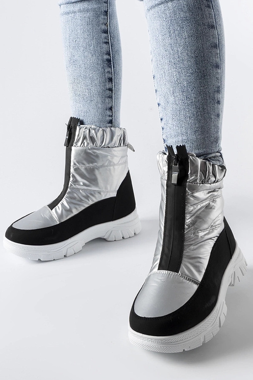 Controni hõbedased ja mustad...