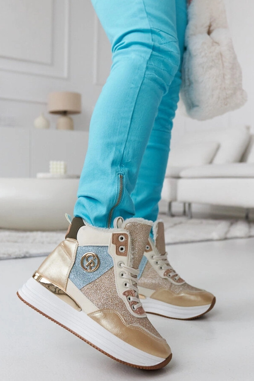 Deleoni kuldse säraga isolatsiooniga...