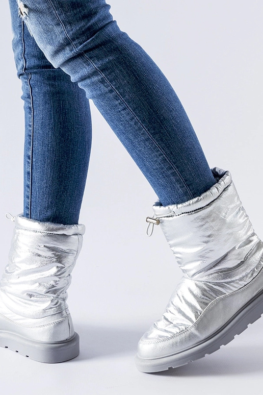 Hõbedase isolatsiooniga Whitetail...