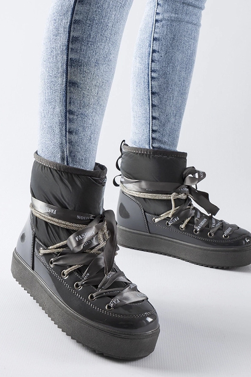 Hallid lakitud talvesaapad tsirkonite...