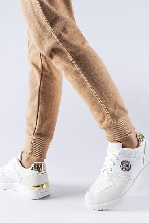 Almenno valged sporditossud