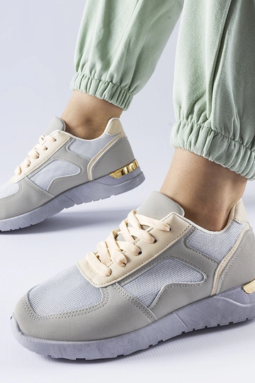 Gallo naiste spordijalatsid