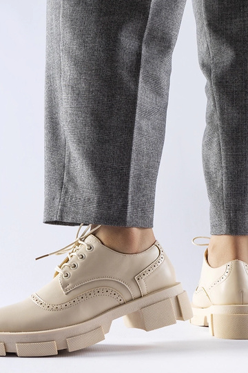 Beežid nööridega poolsaapad... 2