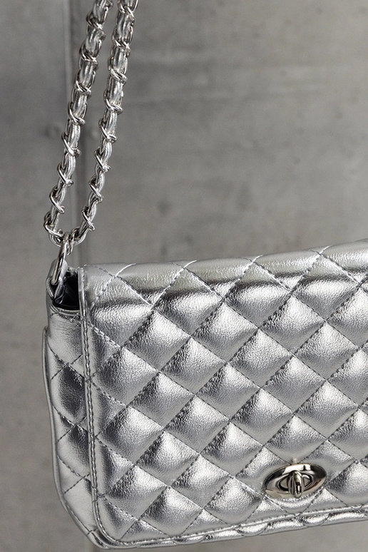 Hõbedane tepitud Quartilla käekott