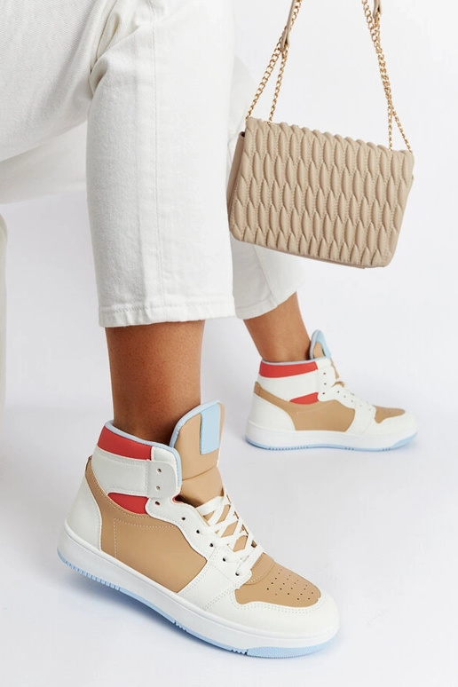 Eagani valged ja beežid kõrged tossud Eagani valged ja beežid kõrged tossud