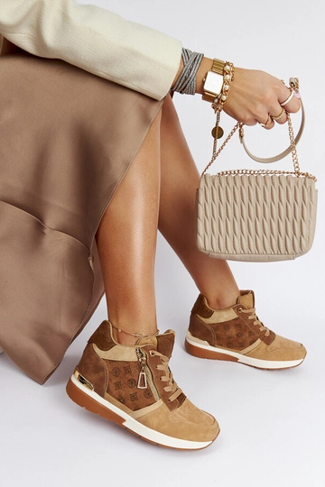 Knoxville'i pruunid kiiluga...