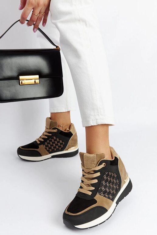 Black Chestnut Wedge tossud