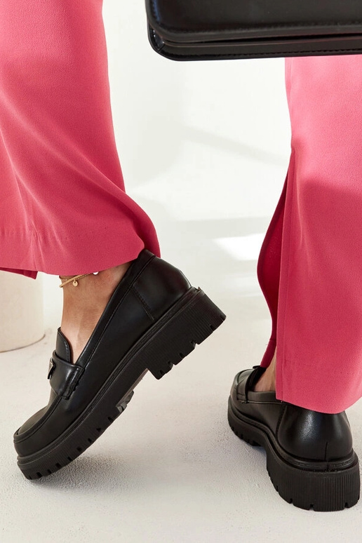 Teri mustad mokasiinid