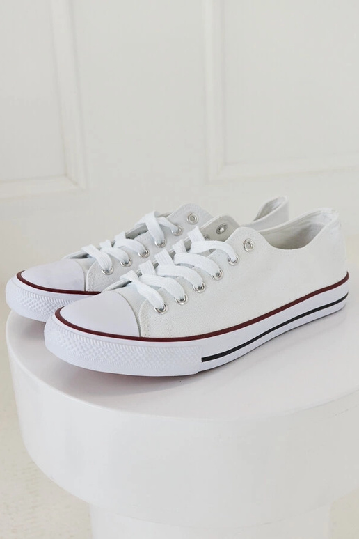 Valged meeste Roope tossud