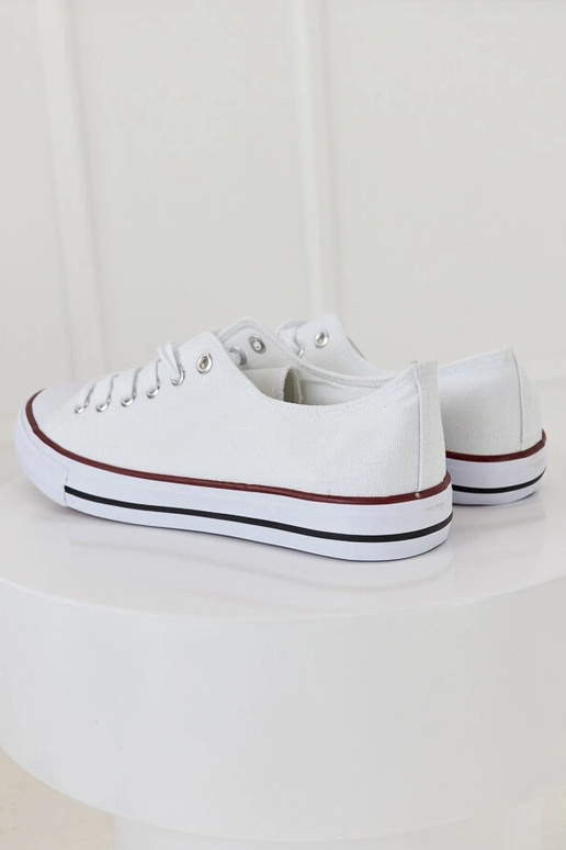 Valged meeste Roope tossud