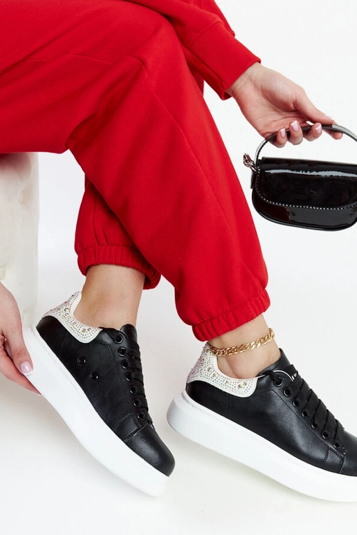 Mustad tossud platvormil GOE JJ2N4052 Mustad tossud platvormil GOE JJ2N4052