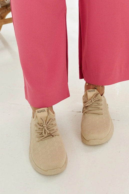 Beežist kangast tossud Mira