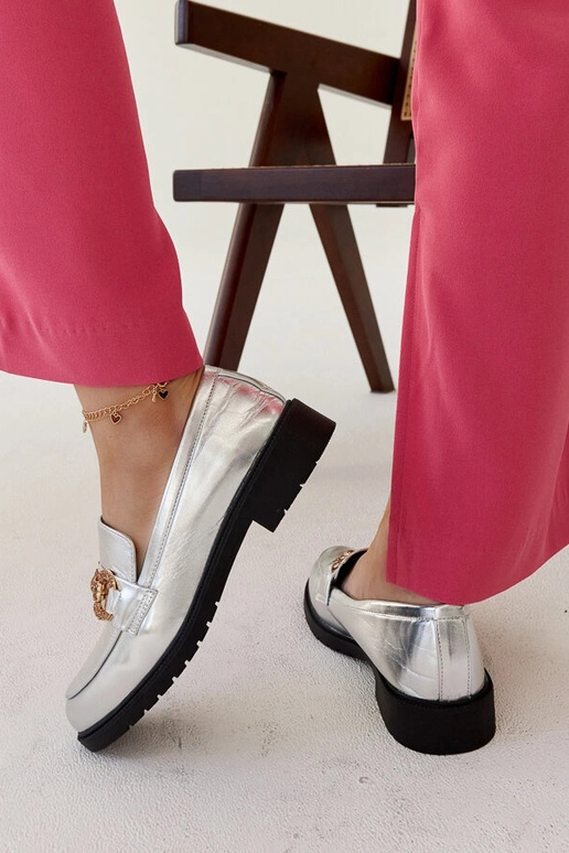 Aleyna hõbedased mokasiinid...